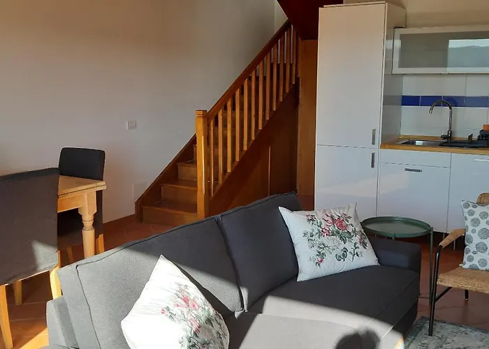 Sleeps 4 6-private Pool - Remote Countryside